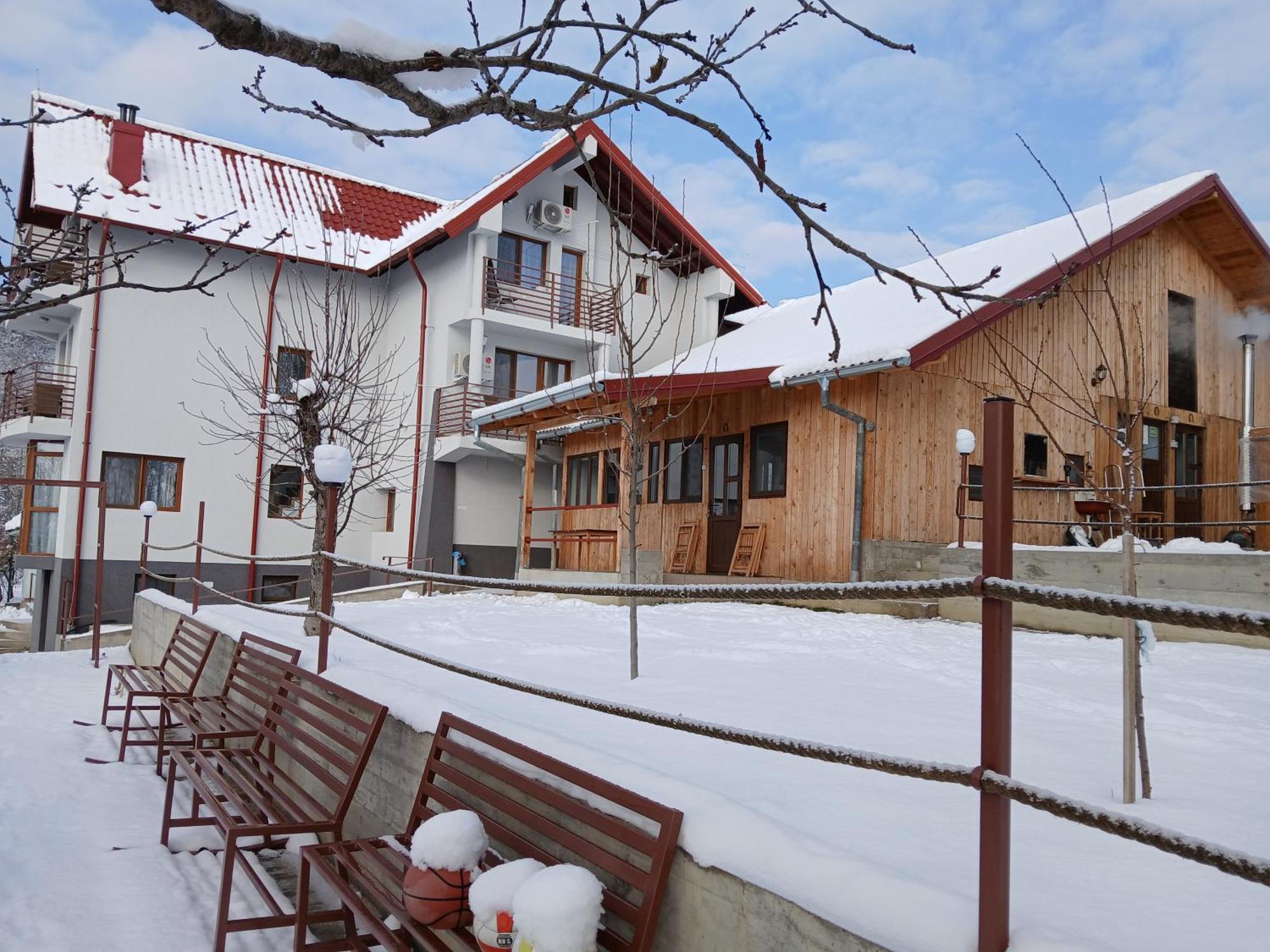 Perla Argesului, Ciubar, Piscina, Lift, Gratar, Cabana, Pensiuni, Hotel Cazare Transfagarasan Curtea De Arges Albestii de Arges Εξωτερικό φωτογραφία