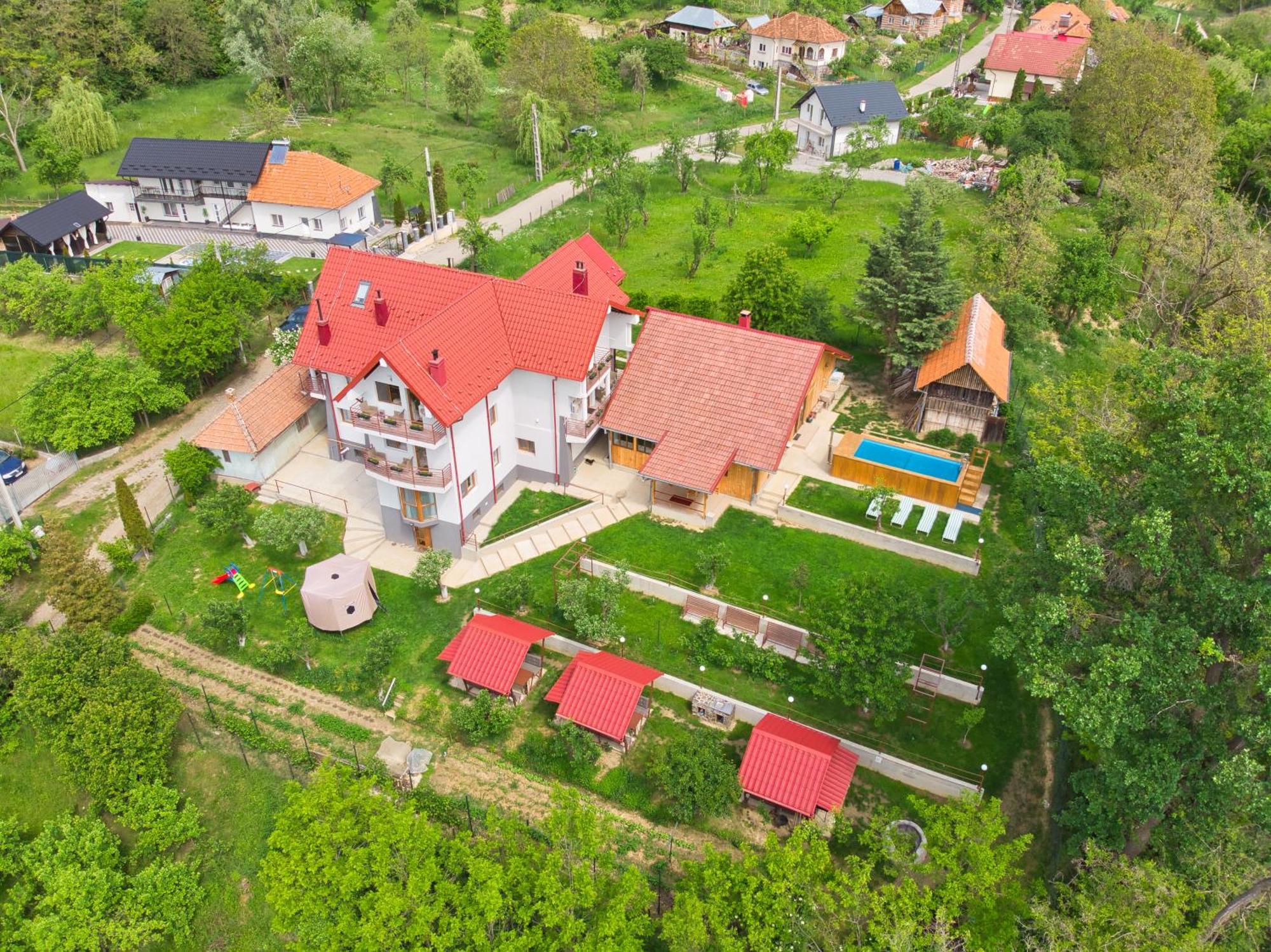 Perla Argesului, Ciubar, Piscina, Lift, Gratar, Cabana, Pensiuni, Hotel Cazare Transfagarasan Curtea De Arges Albestii de Arges Εξωτερικό φωτογραφία