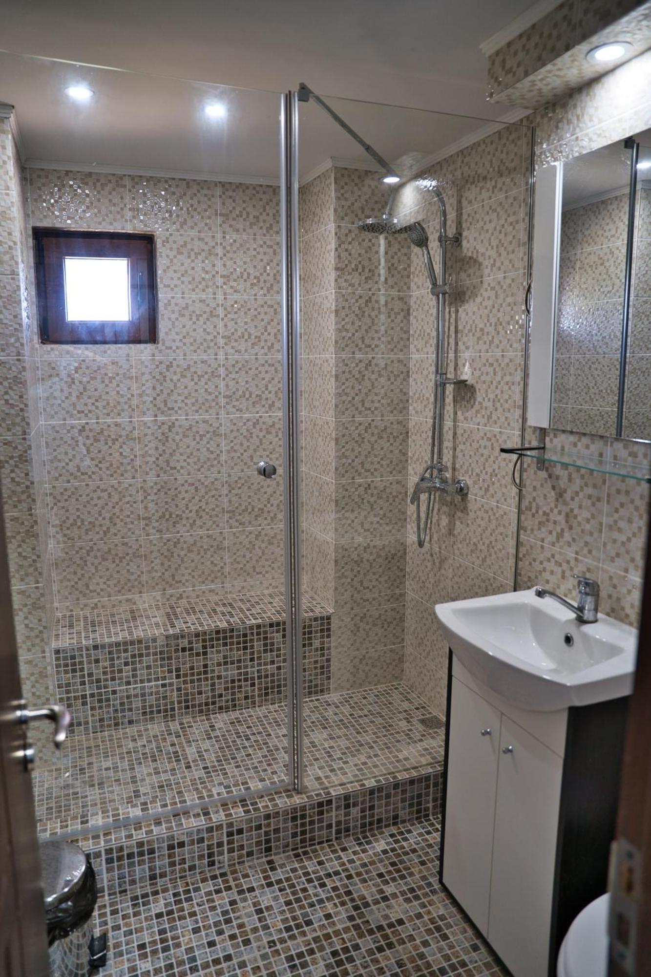 Perla Argesului, Ciubar, Piscina, Lift, Gratar, Cabana, Pensiuni, Hotel Cazare Transfagarasan Curtea De Arges Albestii de Arges Δωμάτιο φωτογραφία
