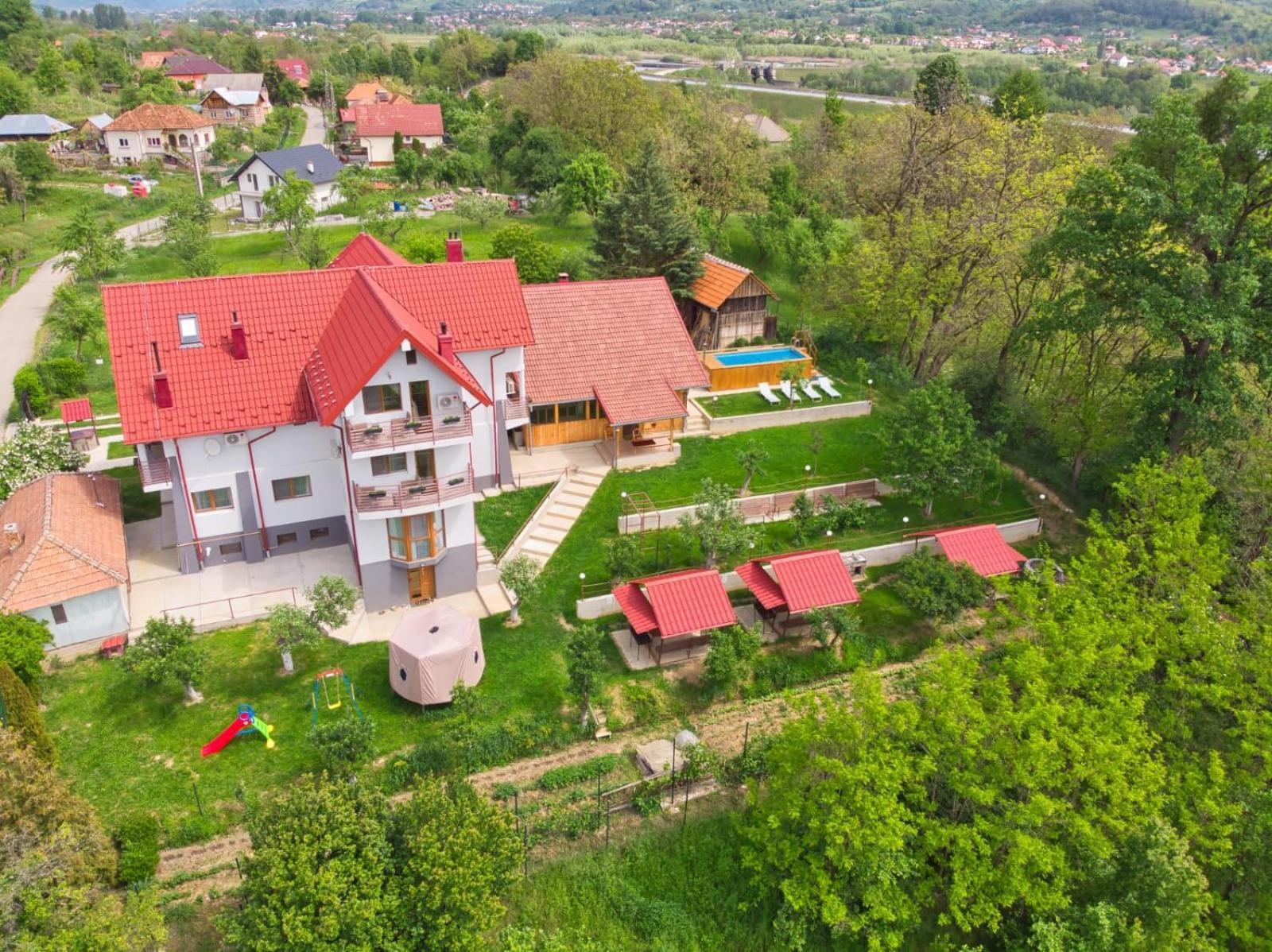 Perla Argesului, Ciubar, Piscina, Lift, Gratar, Cabana, Pensiuni, Hotel Cazare Transfagarasan Curtea De Arges Albestii de Arges Εξωτερικό φωτογραφία