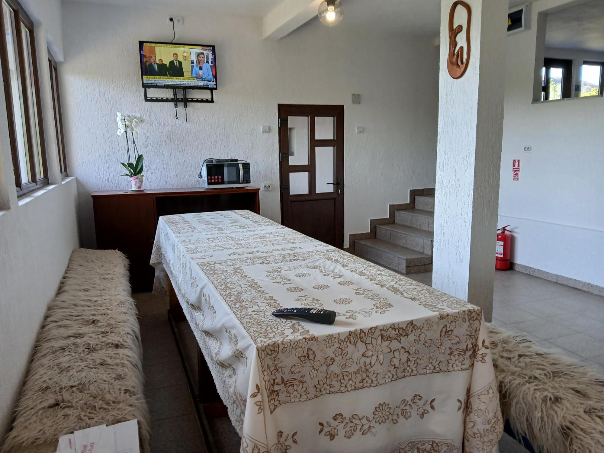 Perla Argesului, Ciubar, Piscina, Lift, Gratar, Cabana, Pensiuni, Hotel Cazare Transfagarasan Curtea De Arges Albestii de Arges Εξωτερικό φωτογραφία