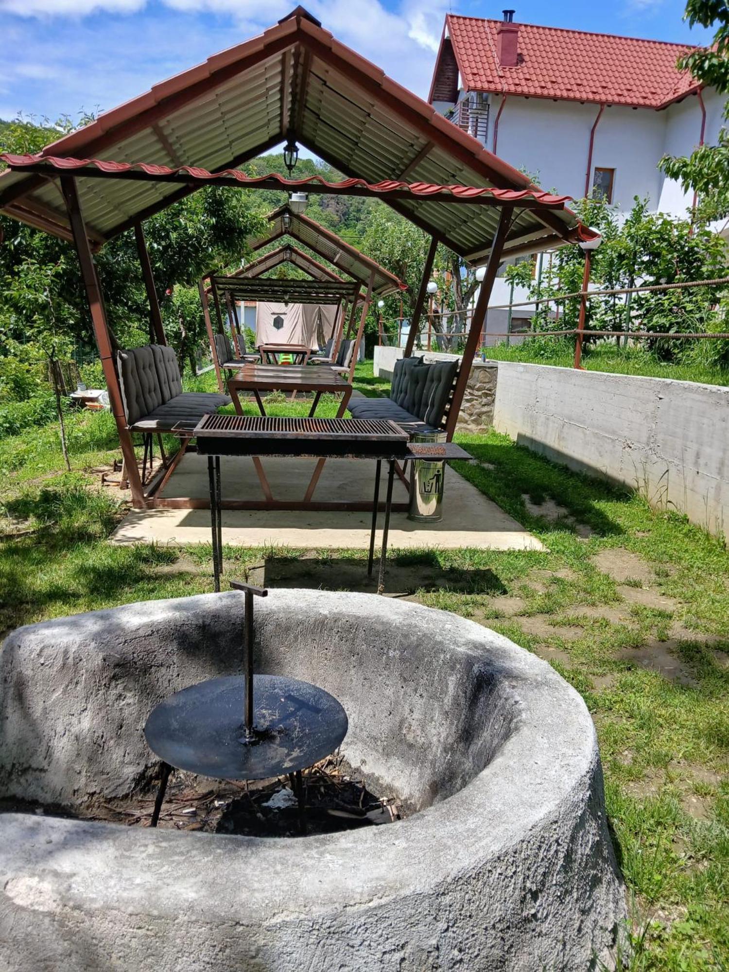 Perla Argesului, Ciubar, Piscina, Lift, Gratar, Cabana, Pensiuni, Hotel Cazare Transfagarasan Curtea De Arges Albestii de Arges Εξωτερικό φωτογραφία