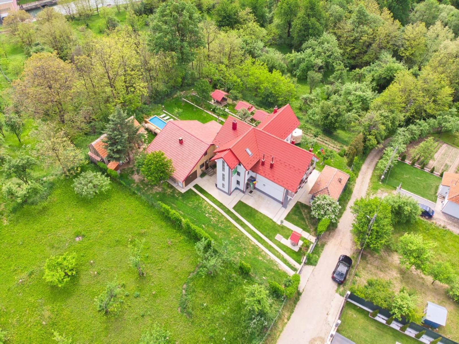 Perla Argesului, Ciubar, Piscina, Lift, Gratar, Cabana, Pensiuni, Hotel Cazare Transfagarasan Curtea De Arges Albestii de Arges Εξωτερικό φωτογραφία